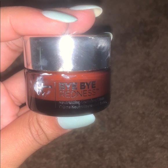 it cosmetics Other - It Comestics Bye Bye redness correcting cream